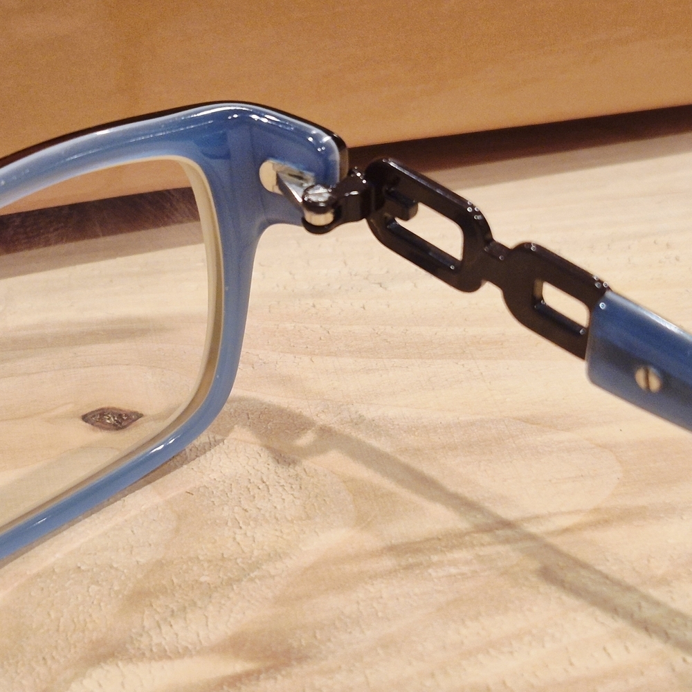 Guess Blue and Black Women's Glasses - Picture 8 of 11
